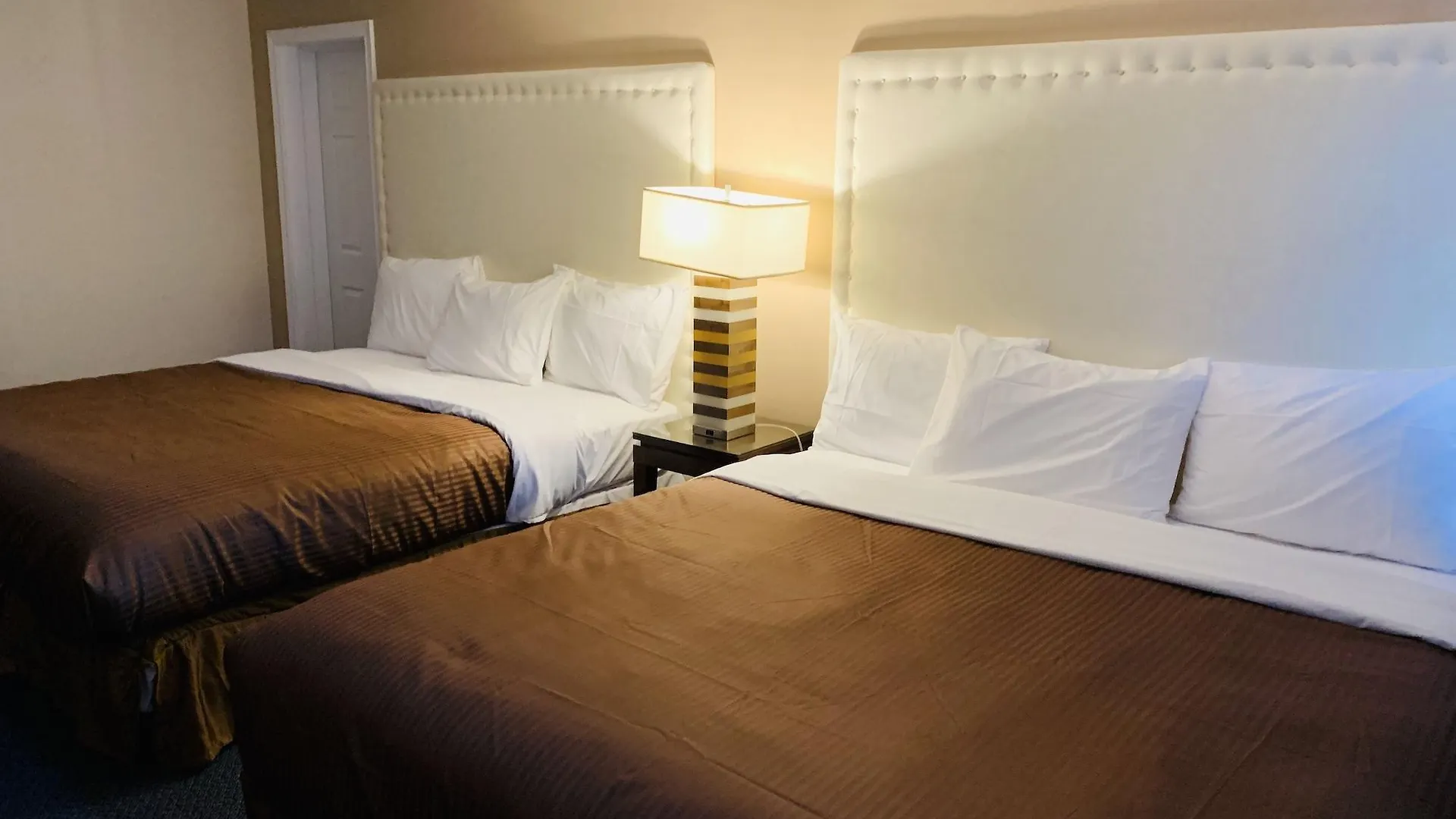 Hotel Falls Lodge & Suites Niagarawatervallen