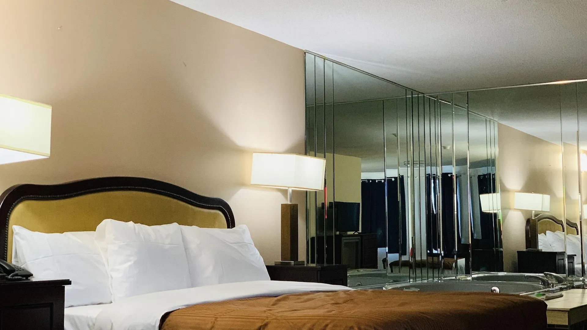 Hotel Falls Lodge & Suites Niagarawatervallen