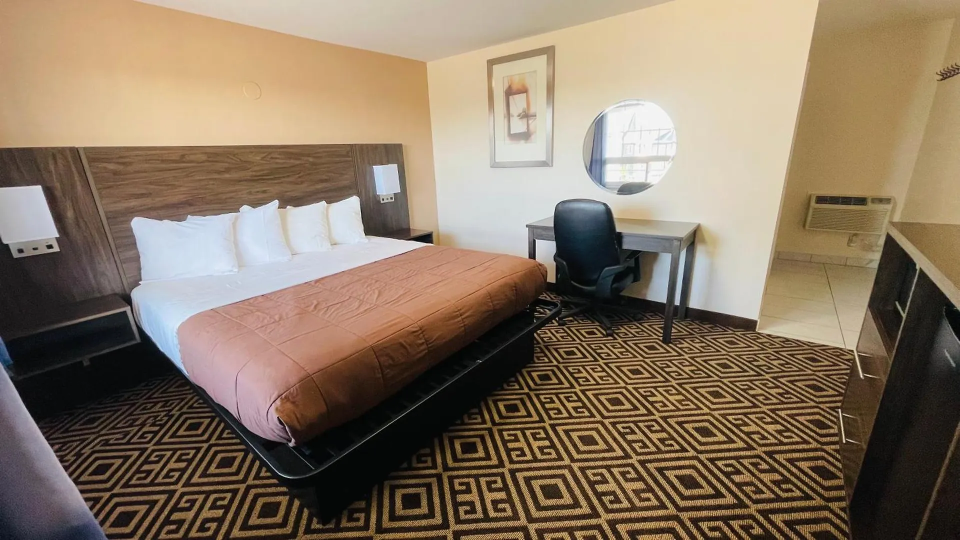 ** Hotel Falls Lodge & Suites Niagara Falls Canada